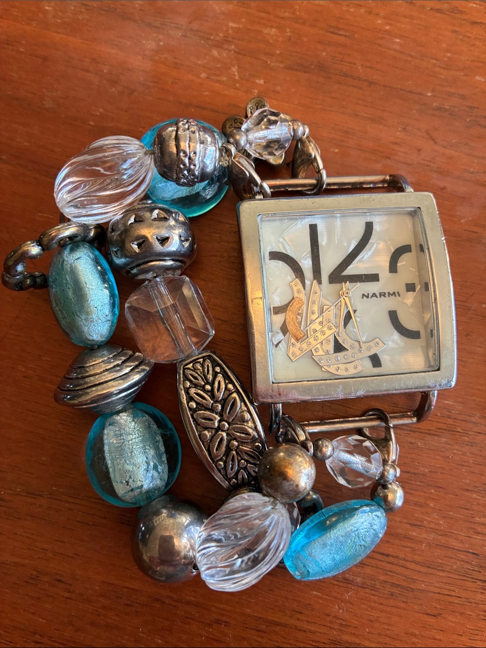 Narmi Women's Turquoise Beaded Bracelet Watch